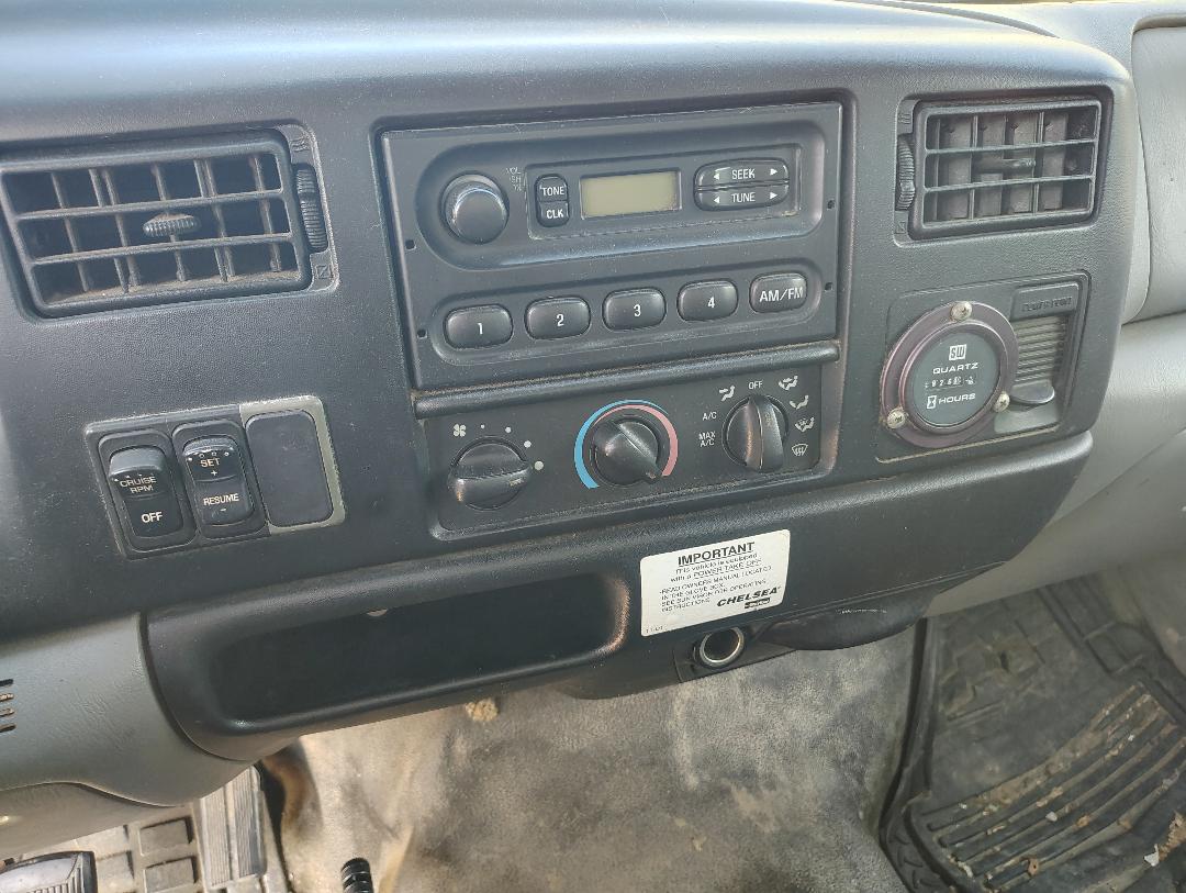 2003 FORD F650 Super Duty - Image 11